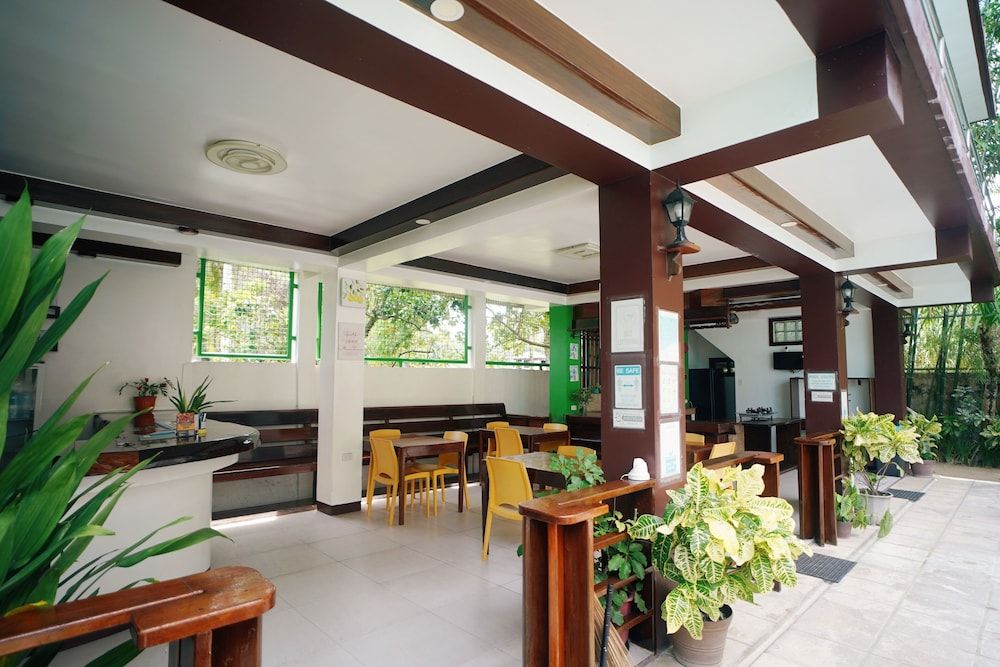 Ocean 202 Homestay 2 estrellas en General Luna