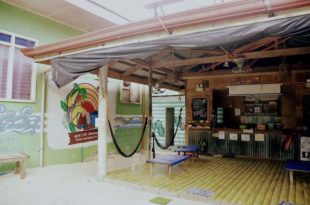 Malapascua Budget Inn 2