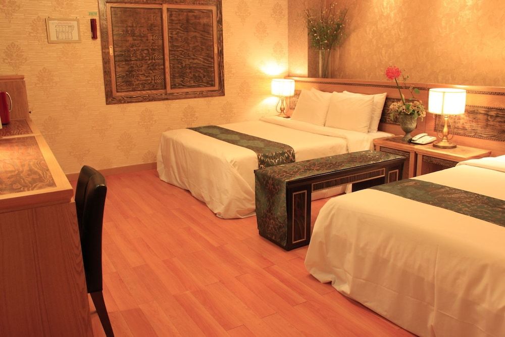 Amour Hotel 3