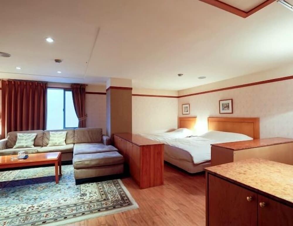 Gimcheon Park Tourist Hotel 3