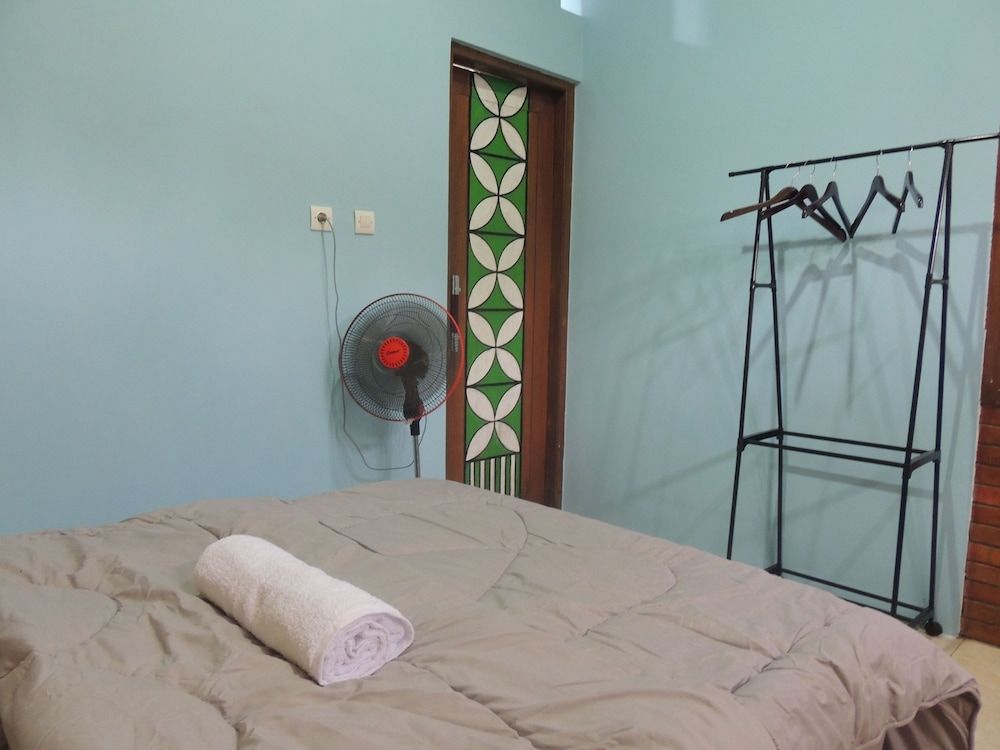 Penginapan Wardi Syariah Borobudur by Ndalem Beong 2