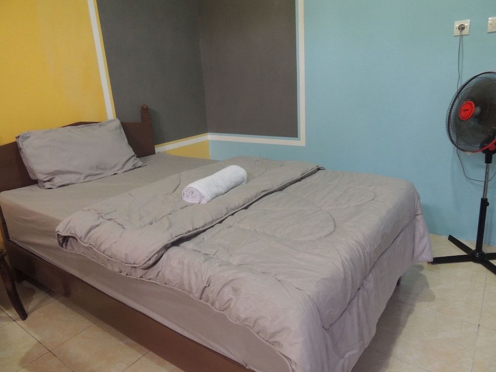 Penginapan Wardi Syariah Borobudur by Ndalem Beong 3