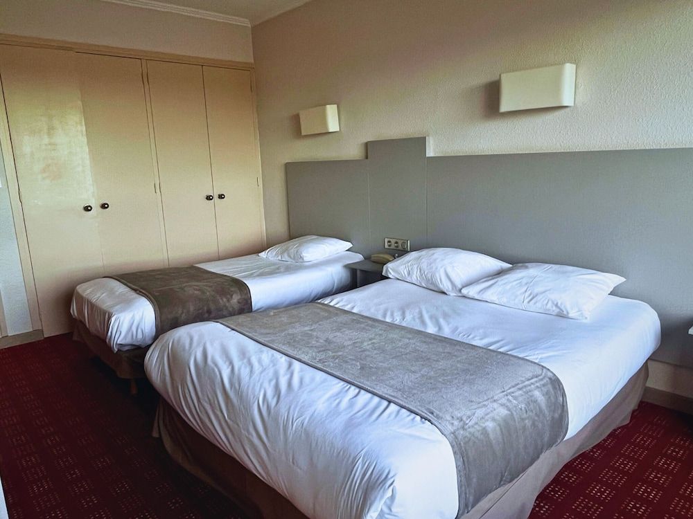 Hôtel Méditerranée 3