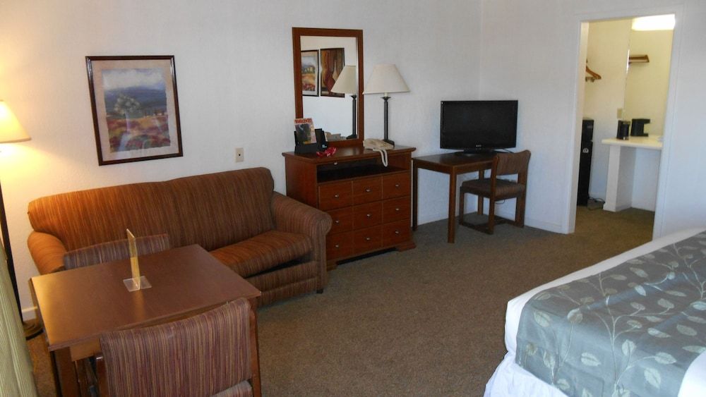 Econo Lodge Inn & Suites Abilene East District 3