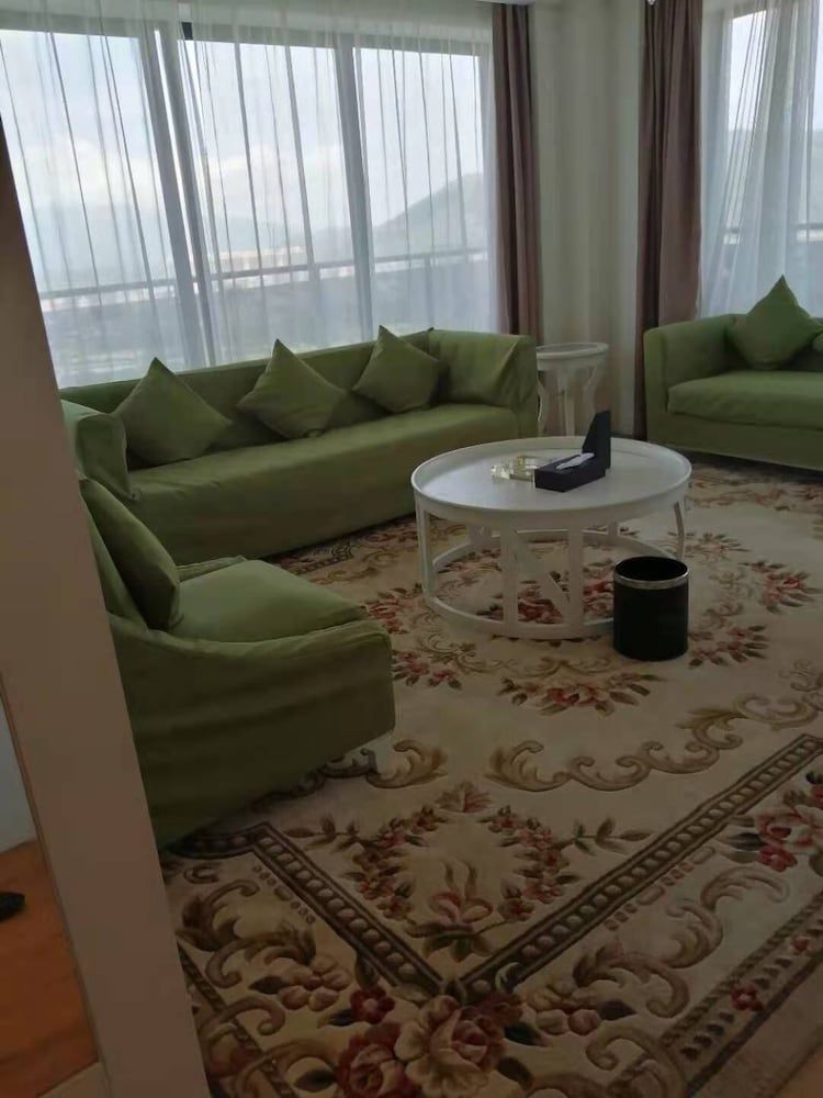 Wyndham Garden Lingshui 2