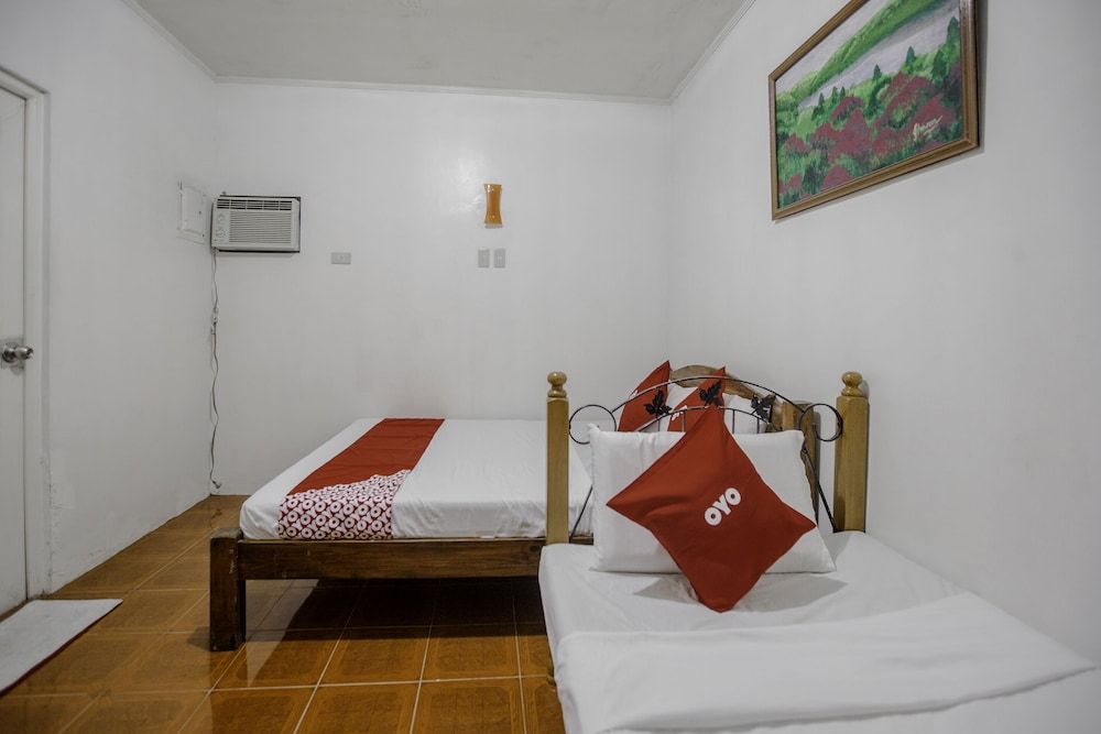 OYO 741 Sierra Travellers Inns 3