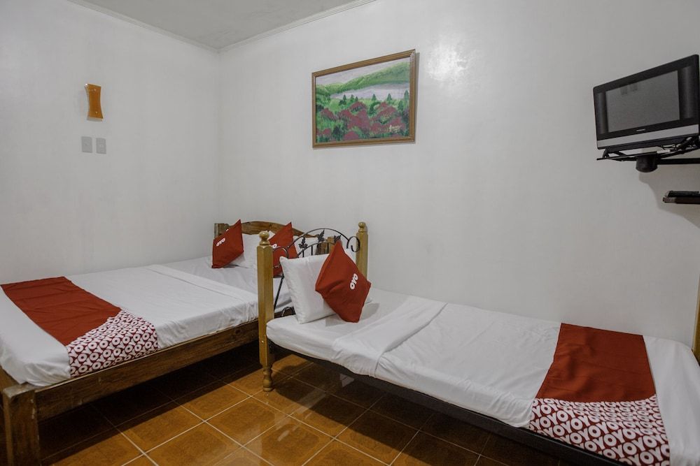 OYO 741 Sierra Travellers Inns