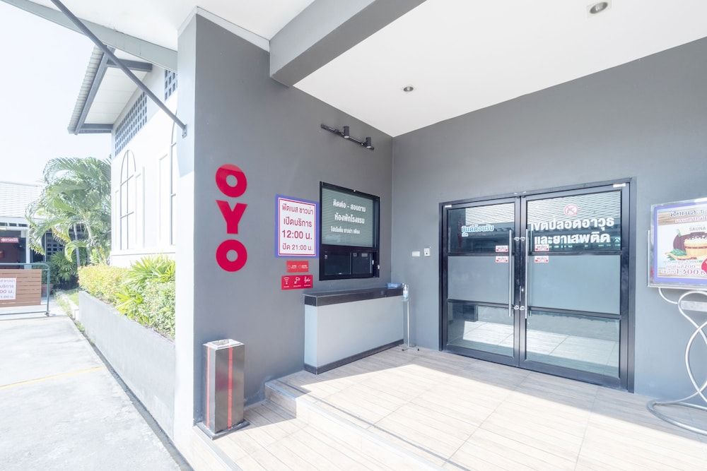 OYO 75382 Chonburi Hotel 2