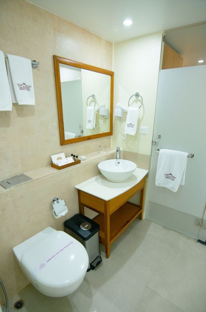 Classic Grande Imphal - A Member of Radisson Individuals  4 estrellas en Imphal