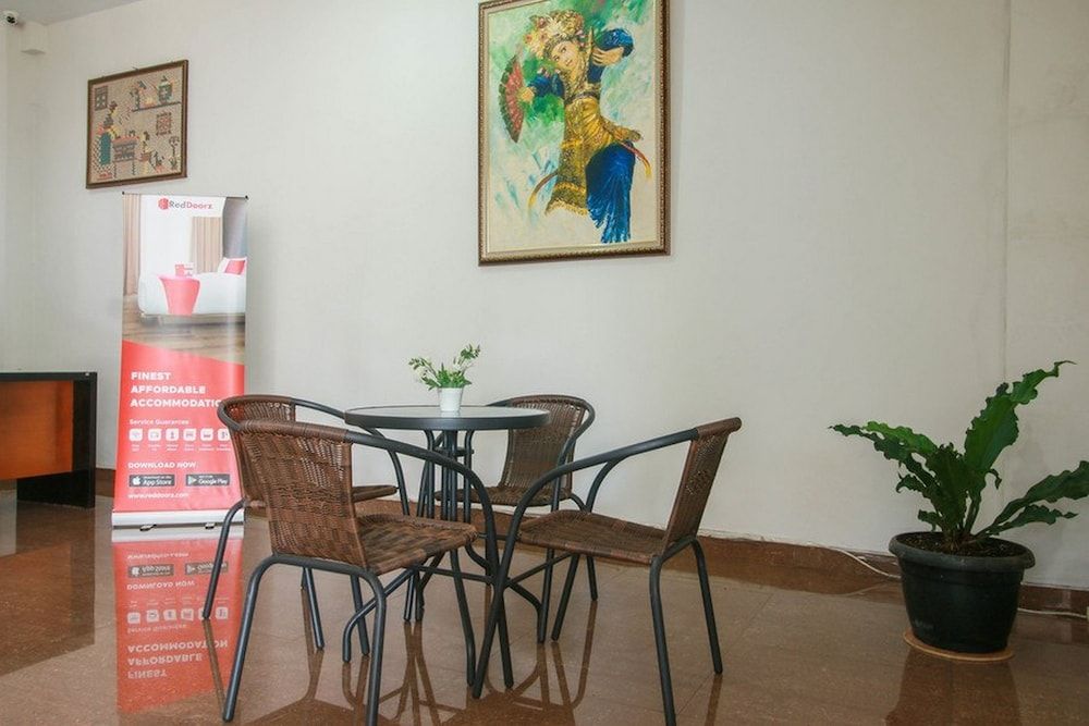 RedDoorz Syariah near Universitas Jenderal Soedirman 2