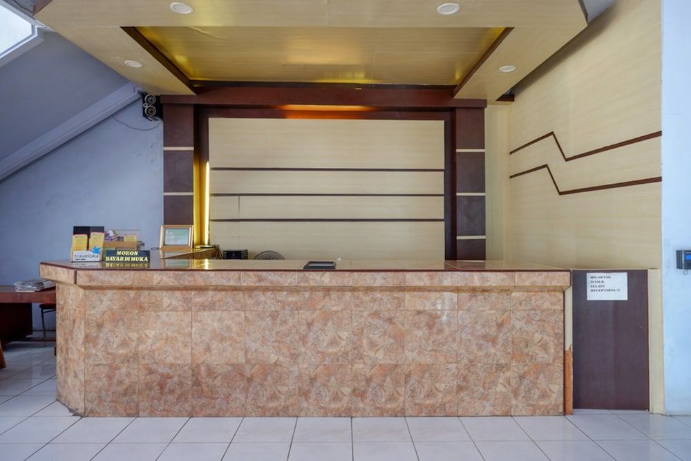 RedDoorz Plus Syariah near Stasiun Pekalongan 2 2