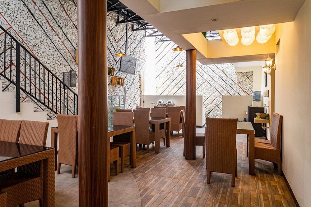 RedDoorz near Alun Alun Bandung 2 2