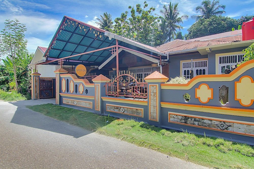 OYO 90526 New Bunga Sonsang Homestay Syariah 2 estrelas em Padang