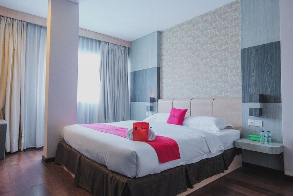 RedDoorz Plus near Pantai Coastarina 2 -1 estrellas en Batam Centre