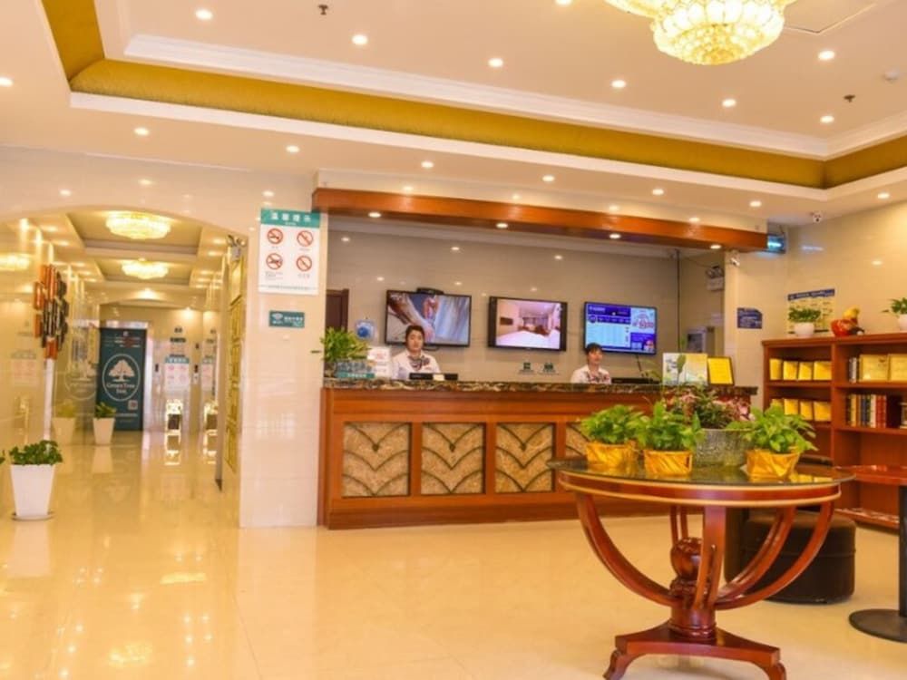 GreenTree Inn Chizhou Changjiang Middle Road Shangzhidu Commerce Square Express Hotel 3