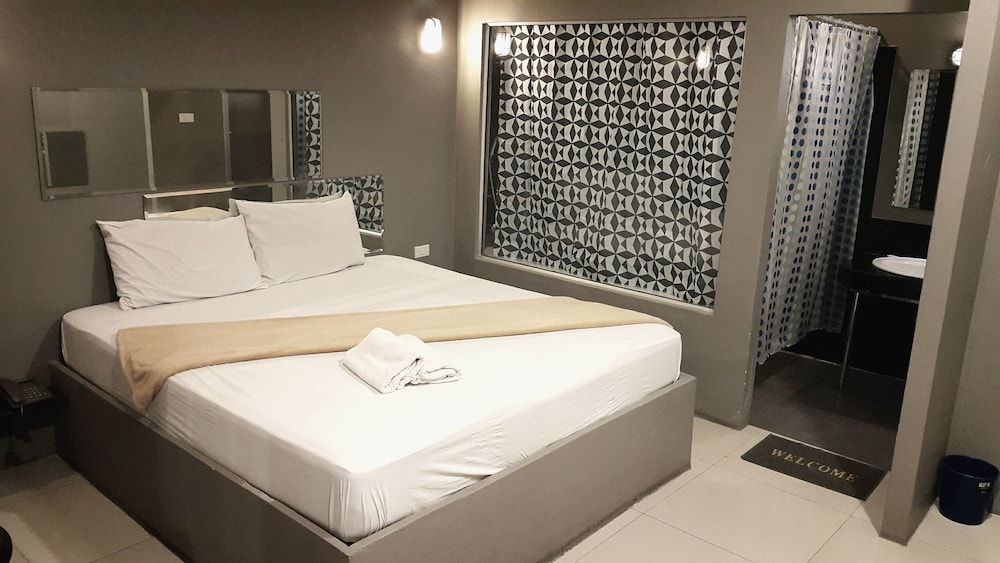 Heaven Inn -1 estrellas en Si Racha