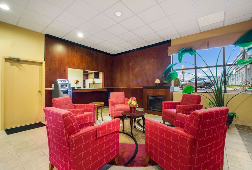 Suburban Studios Buffalo Airport 2