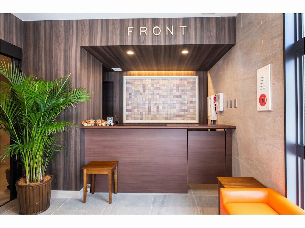 Yenn's Marina Inn Mercy 2