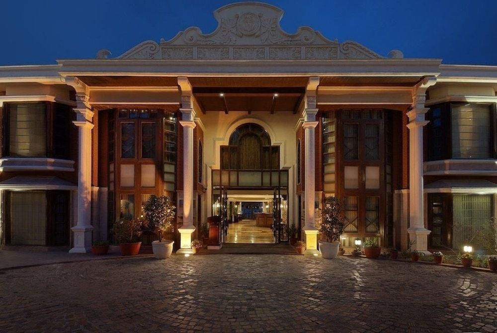 Ramada by Wyndham Mussoorie Mall Road 4 estrellas en Mussoorie