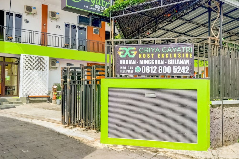 Super OYO 3496 Griya Gayatri Syariah 1