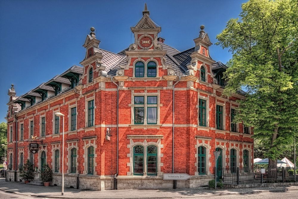 Gasthaus & Hotel Zur Henne 1