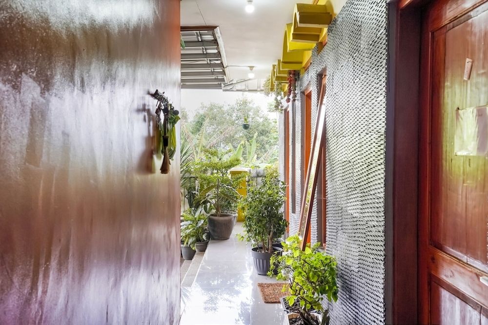 OYO 3509 Pondok Yanti 2