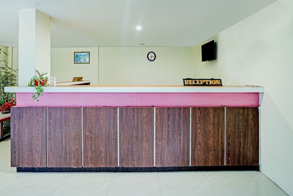 OYO 90331 Hotel Toba Shanda 3