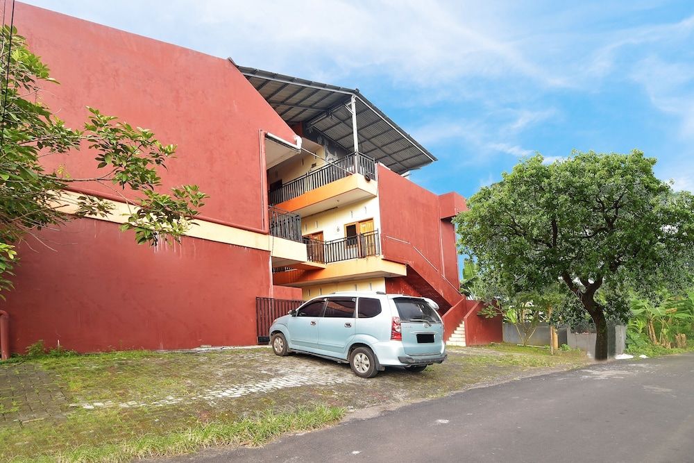 OYO 90463 A2b Guesthouse 1 estrelas em Manado