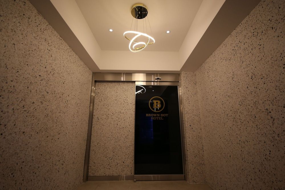 Brown Dot Hotel Cheonan 2