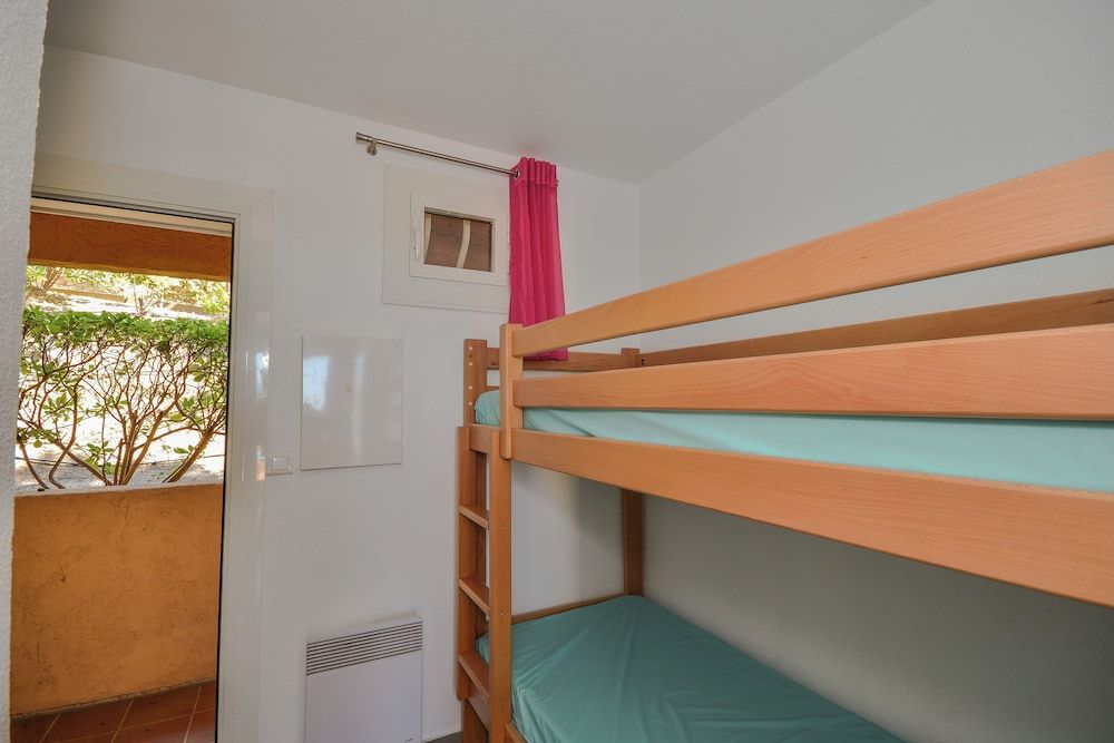 VVF Résidence Saint-Cyr-sur-Mer 2