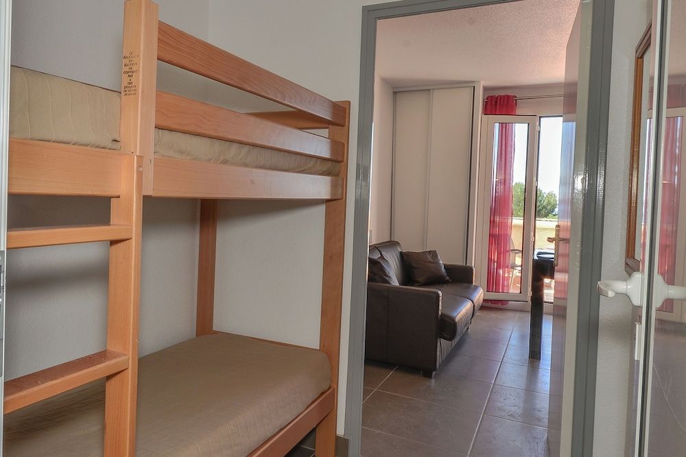 VVF Résidence Saint-Cyr-sur-Mer 3