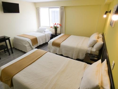 Hotel Plaza 2