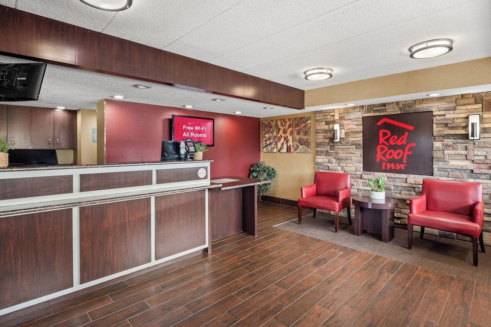Red Roof Inn Lansing East – MSU 3
