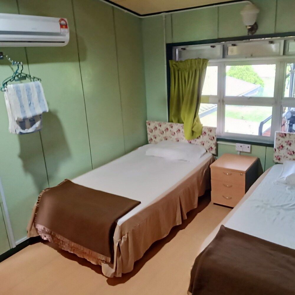 OYO 90366 Home Valley Guesthouse Tambunan 3
