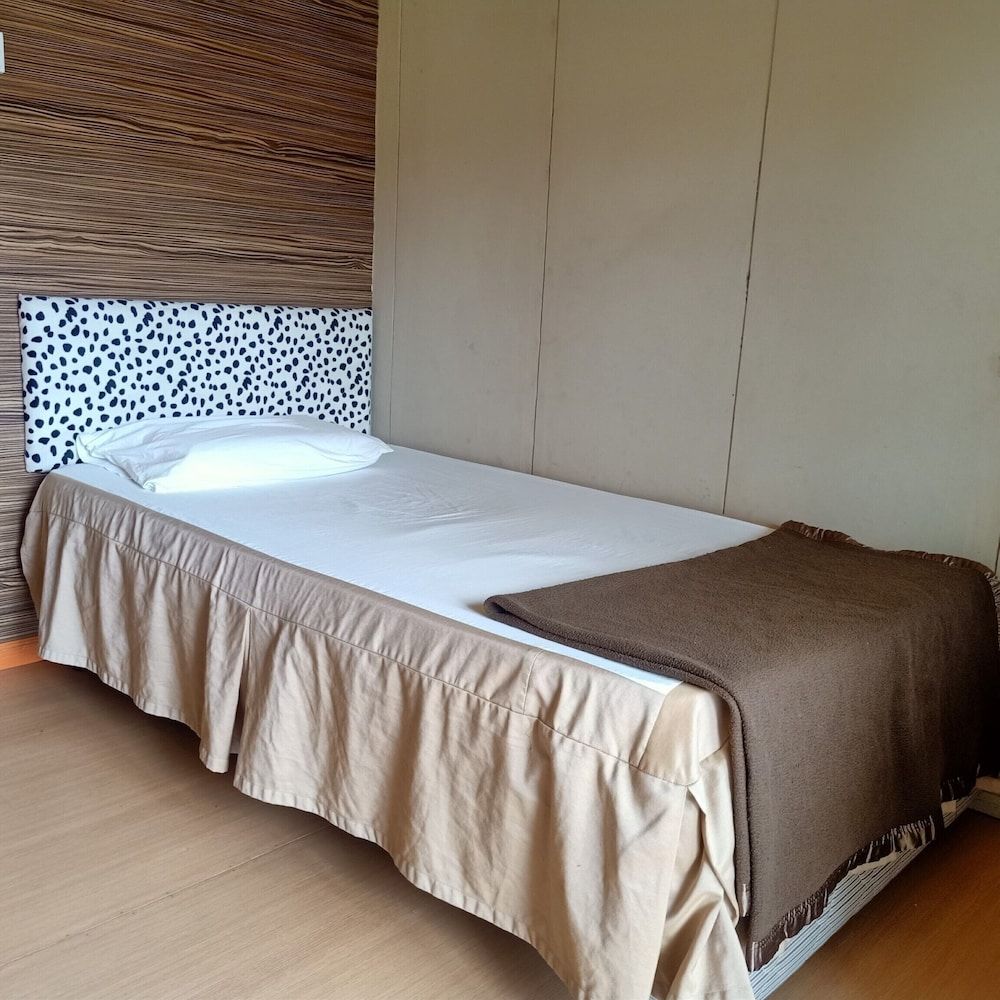 OYO 90366 Home Valley Guesthouse Tambunan 1