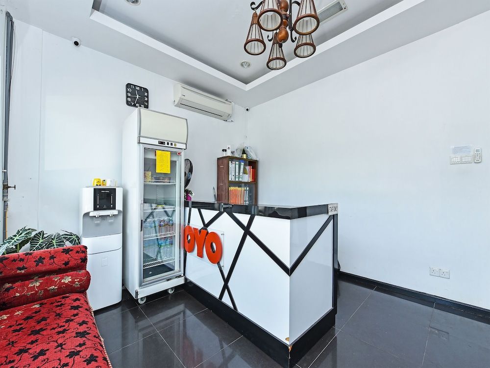 OYO 90364 Hotel Gemilang 2