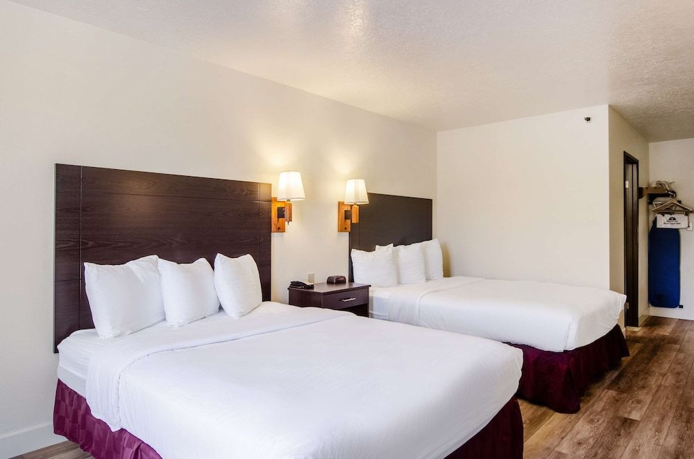 Americas Best Value Inn & Suites Ft. Collins E at I-25 3