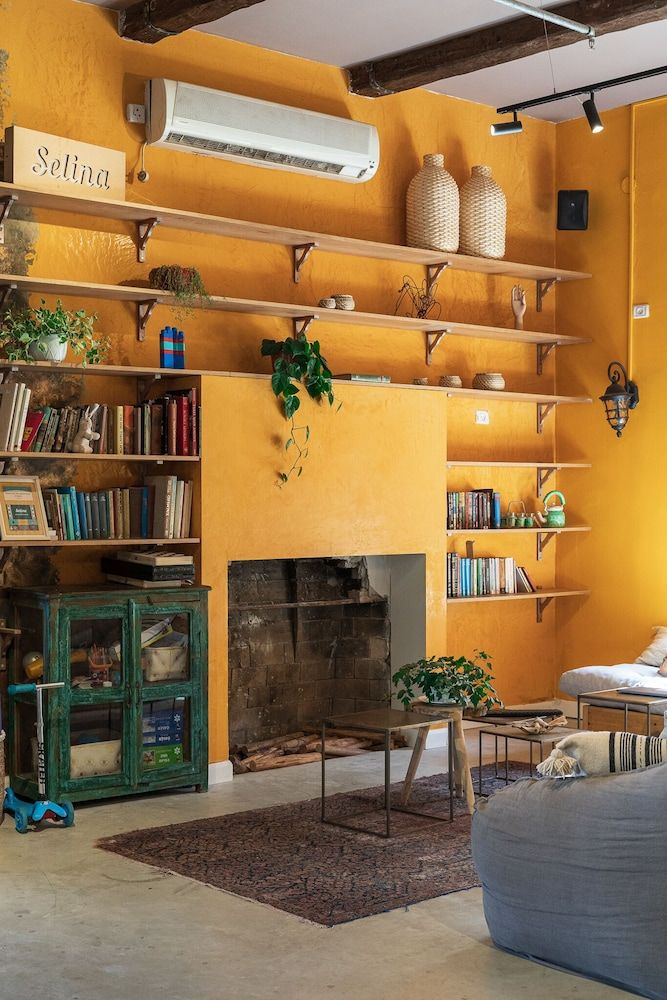 Mantur Jerusalem Mountains by Selina 2