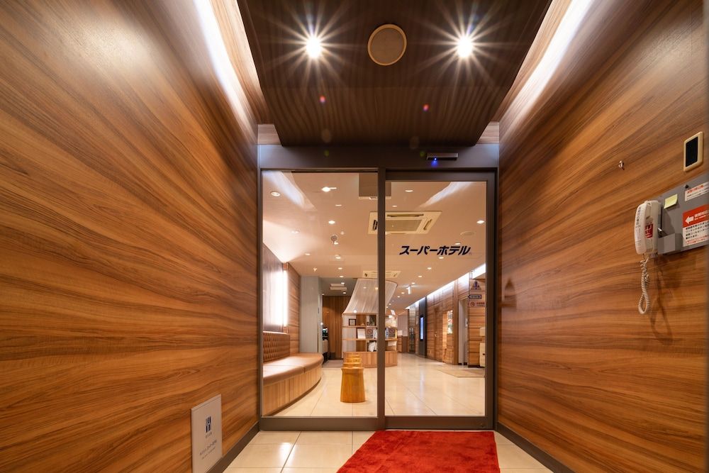 Super Hotel JR Fujiekimae Kinenkan 3