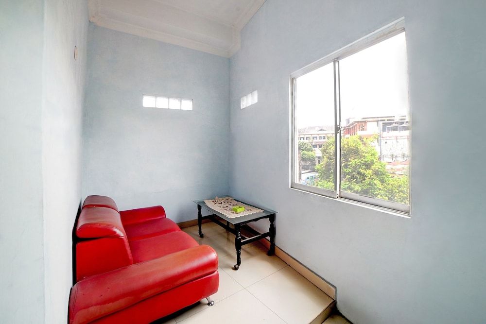 OYO 90922 Gurusinga Guesthouse 3