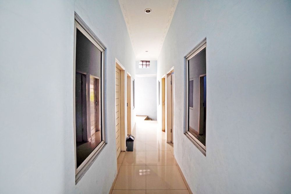 OYO 90922 Gurusinga Guesthouse 2