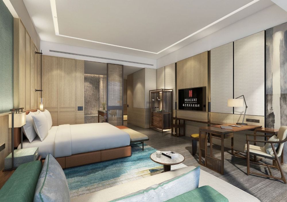 Hualuxe Yibin 3