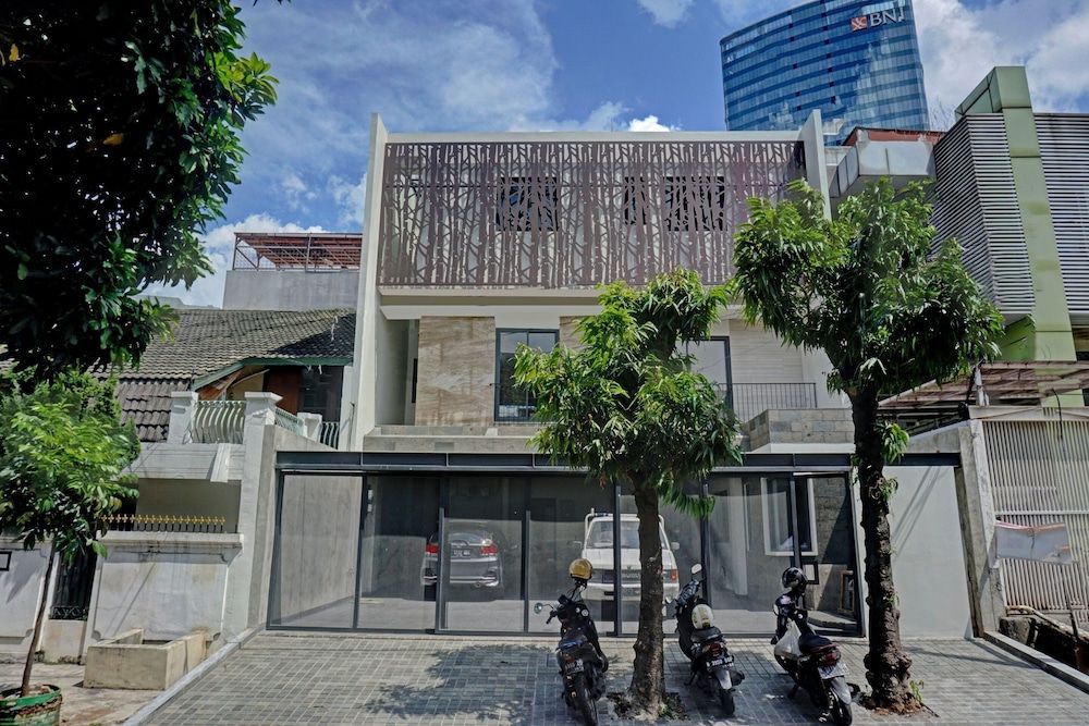 Super OYO Capital O 90635 Tango Juliet Residence -1 estrellas en Jakarta