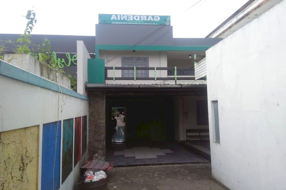 OYO 90766 Gardenia Boarding House