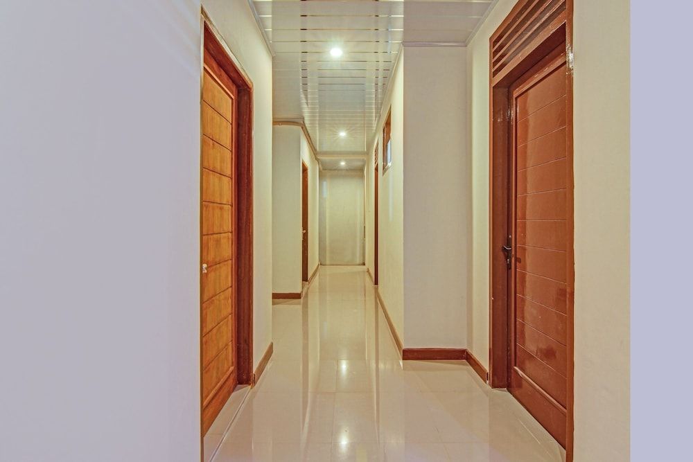 Capital O 90643 Suri Guest House Syariah 2