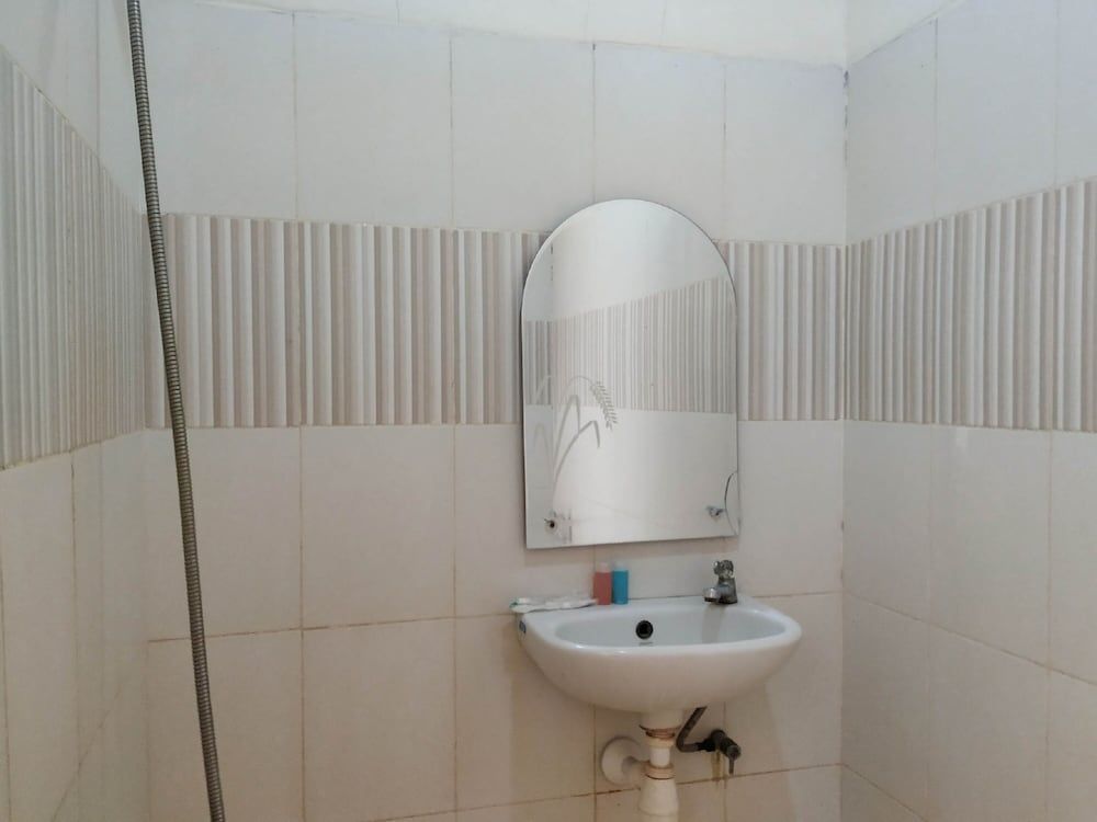 OYO 2293 Lulu Homestay 3