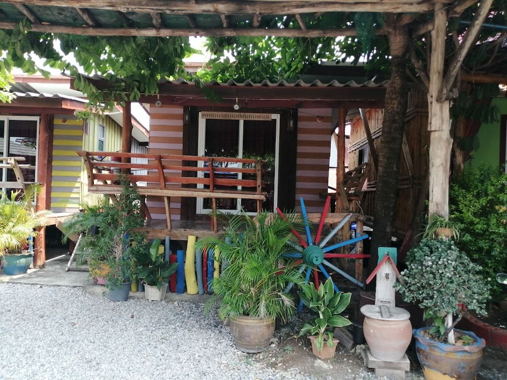 Nang Phraya Resort 2