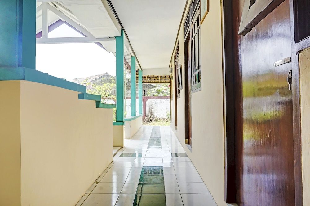 OYO 90928 Wisma Asri Putra Syariah 3