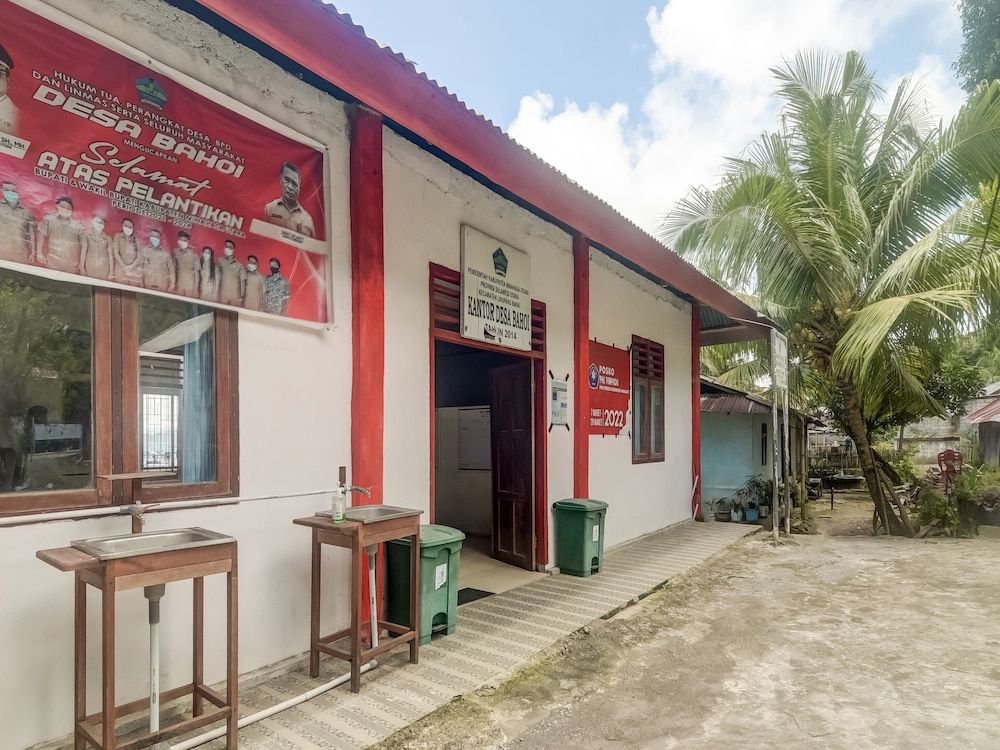 OYO Homes 91148 Homesstay Desa Wisata Bahoi Near Ekowisata Mangrove Desa Bahoi 2 estrelas em Manado
