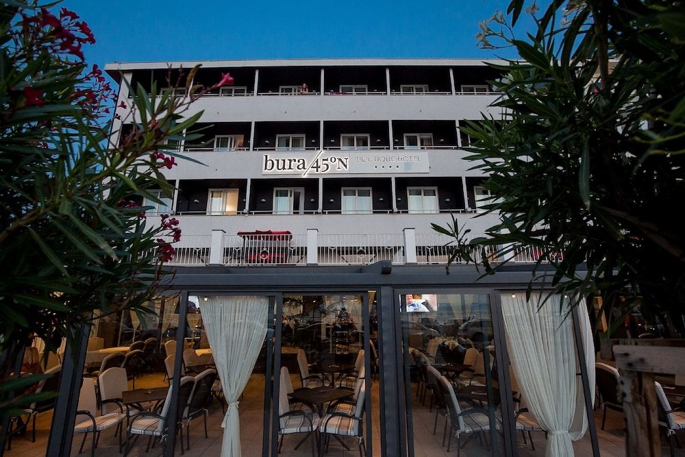 Bura 45 Boutique Hotel 4 estrellas en Senj